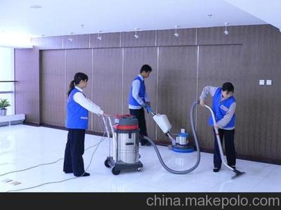 專業(yè)工廠保潔與清洗服務(wù) 打造高效、安全、潔凈的生產(chǎn)環(huán)境